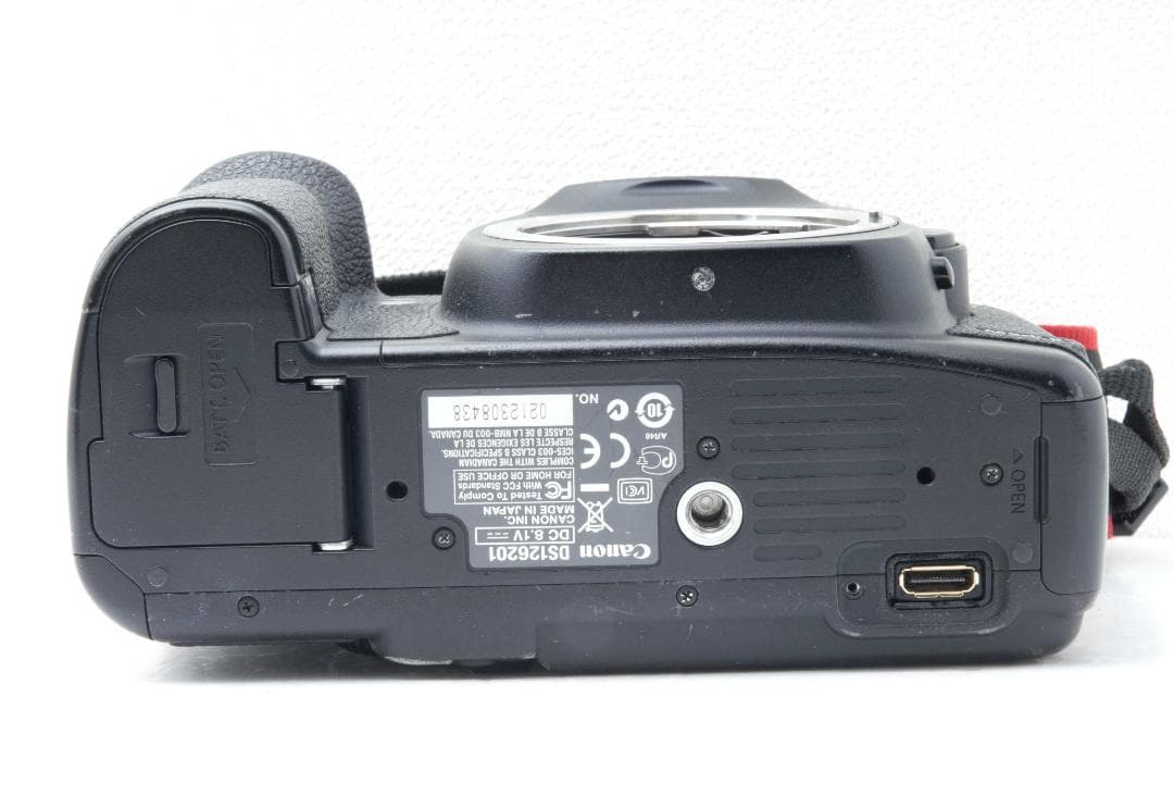 Canon EOS 5D Mark II【S数143,471回】フルサイズ