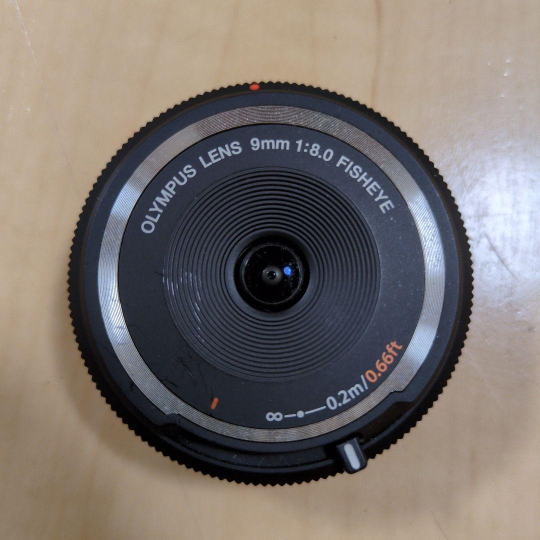 OLYMPUS OM-D E-M1 Mark II 本体とレンズ