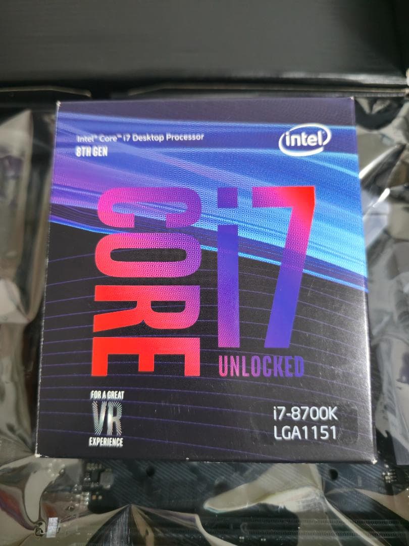 マザーボード ROG STRIX Z370-F, Intel core i7 8700K