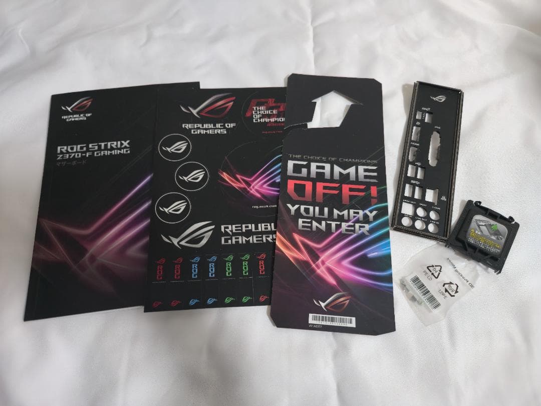 マザーボード ROG STRIX Z370-F, Intel core i7 8700K