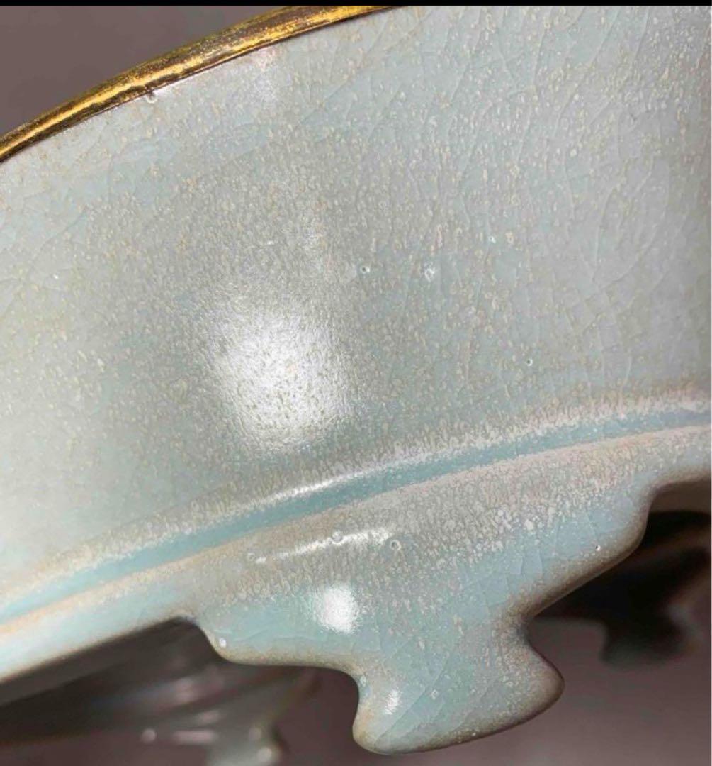 中国 足付器（水仙盆）