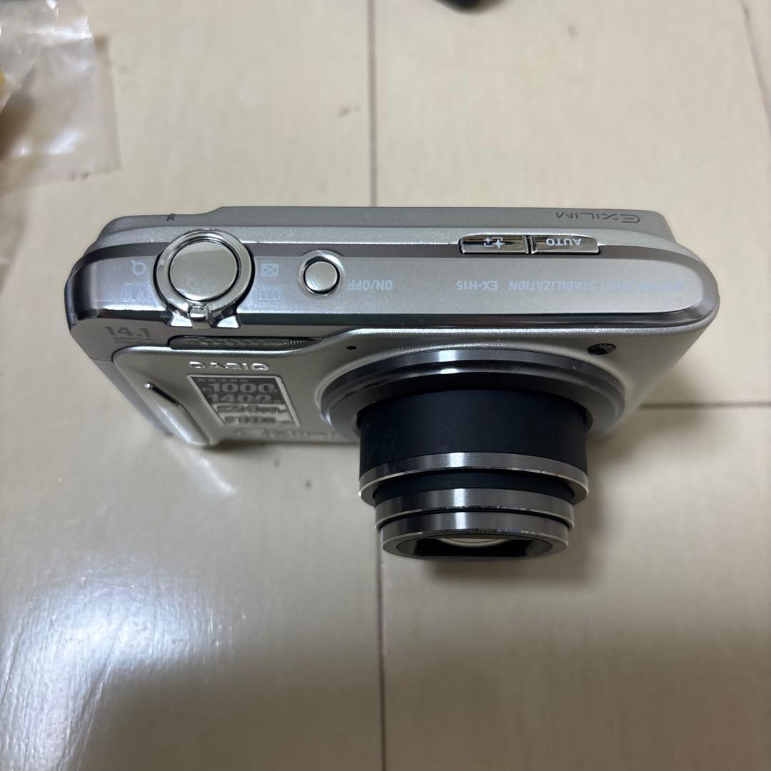 中古　CASIO EXILIM Hi-ZOOM EX-H15 シルバー取説箱付き