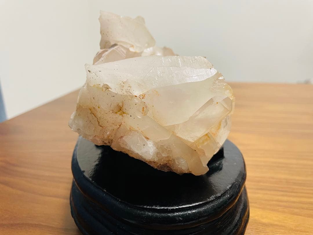 【超希少原石】1kg超 レムリアンシードクォーツ（台座付き）