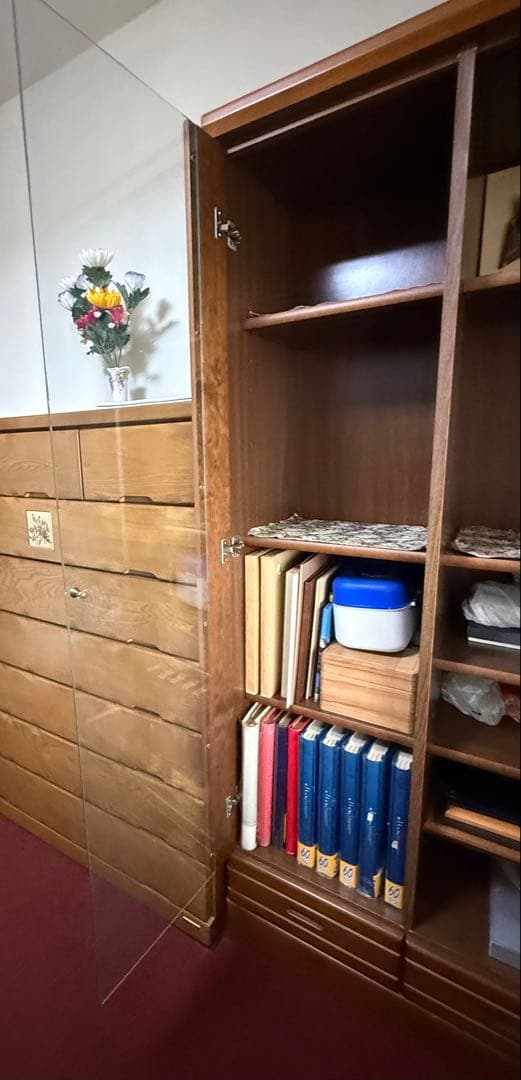 木製キャビネット ガラス扉付き 高さ181cm