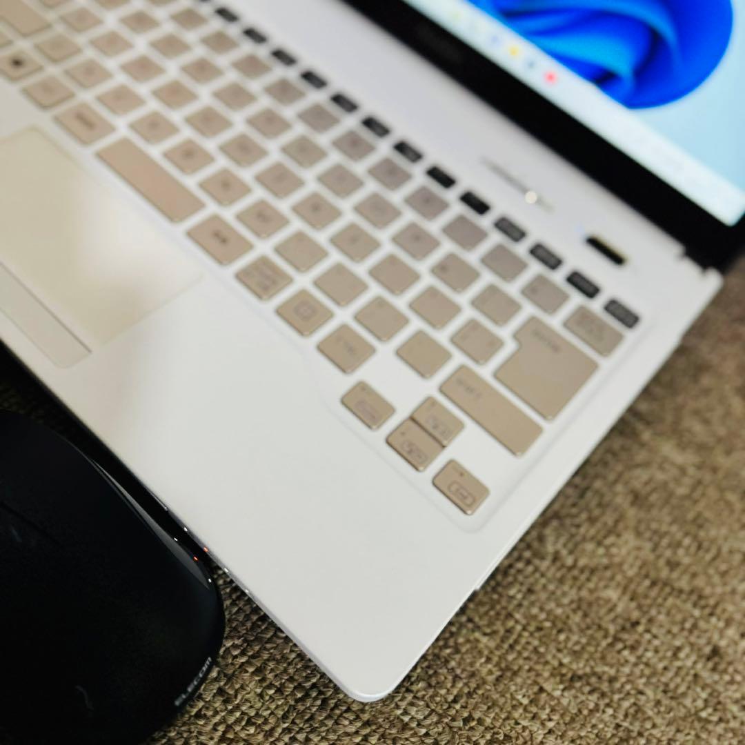 S245 富士通ノートパソコン i5高速コンパクトWindows11オフィス付き
