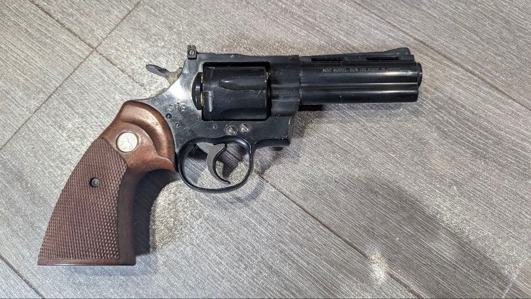 MGC製 コルトパイソン357マグナム 4inch ABS製モデルガン