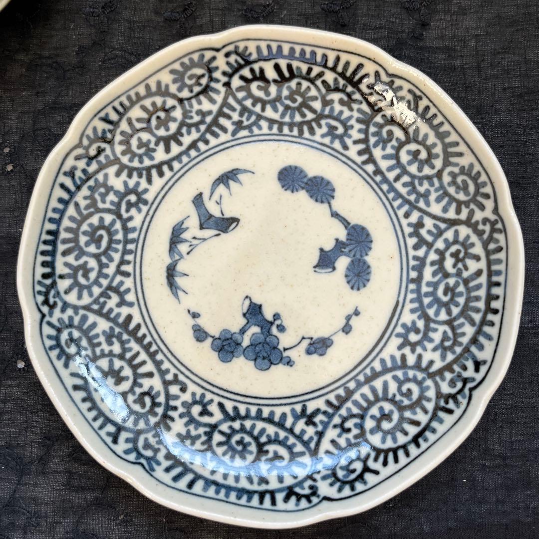 美濃焼　龍峰窯　古伊万里　松竹梅　染付　蛸唐草文様　小皿　輪花皿　 銘々皿　4枚