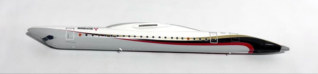 全日空商事 1/100 三菱 MRJ JA21MJ