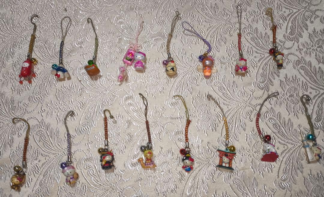 ご当地キティ 根付ストラップ 　レアあり　15個　未使用　16個　古　合計31個