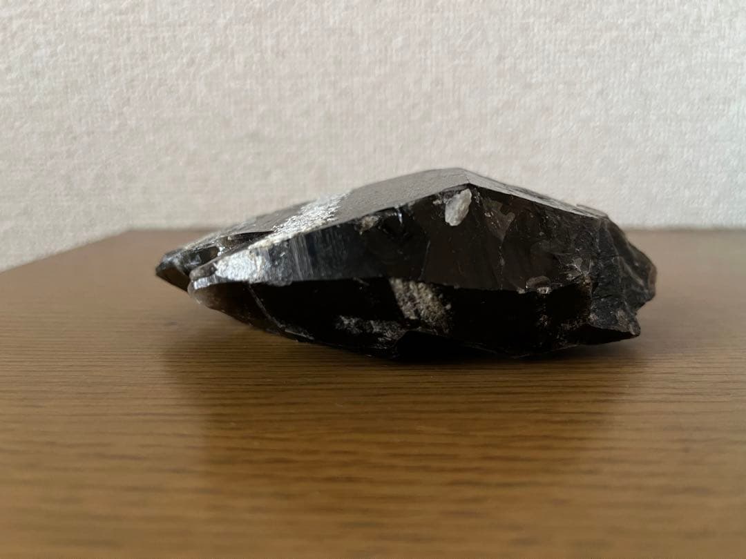 魔除け、厄除け　モリオン原石