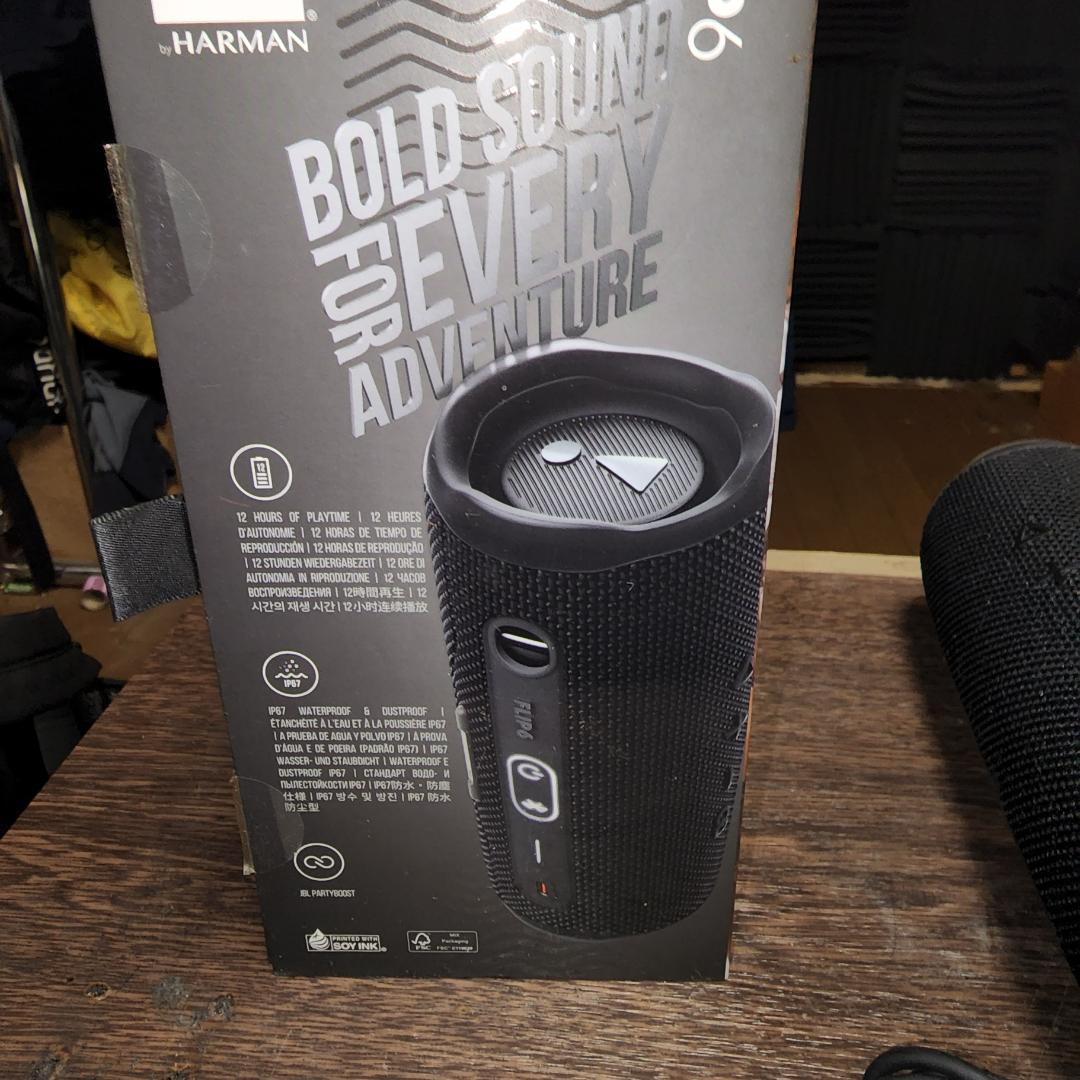 「JBL FLIP6 ワイヤレススピーカー 充電ケーブル・箱付き」
