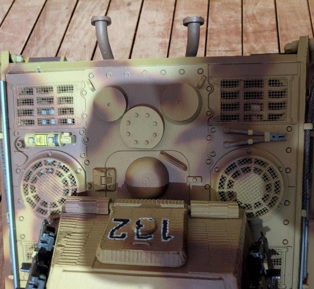 タミヤ　1/16 RC タンク　キングタイガー （ヘンシェル砲塔） ラジコン