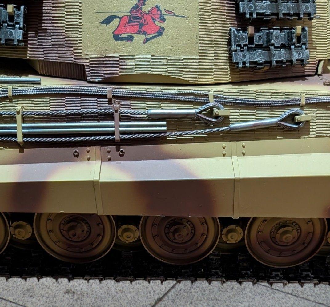 タミヤ　1/16 RC タンク　キングタイガー （ヘンシェル砲塔） ラジコン