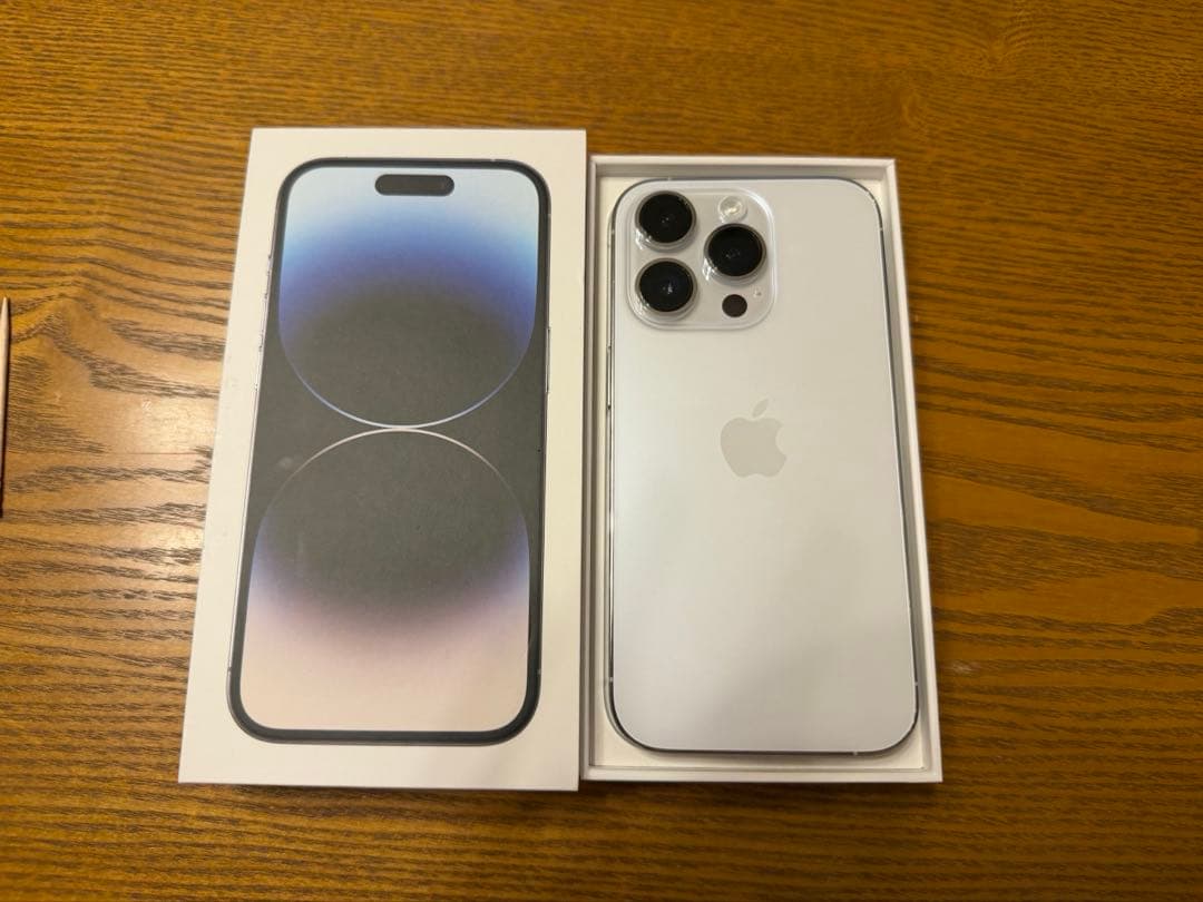 Apple iPhone 14 Pro シルバー 本体　512GB