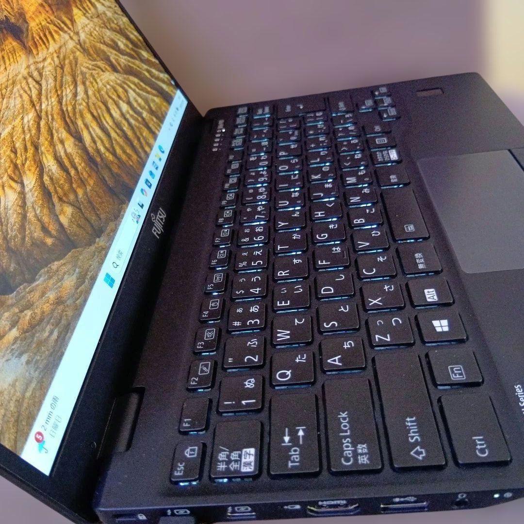 X① 富士通 　ＦＭＶＵ3401DD　U9311/FW