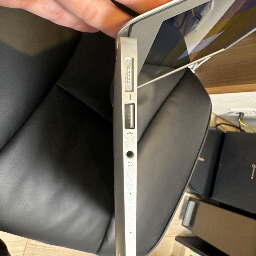 MacBook本体 MacBook Air 13-inch 2017 / 8GB / 128GB