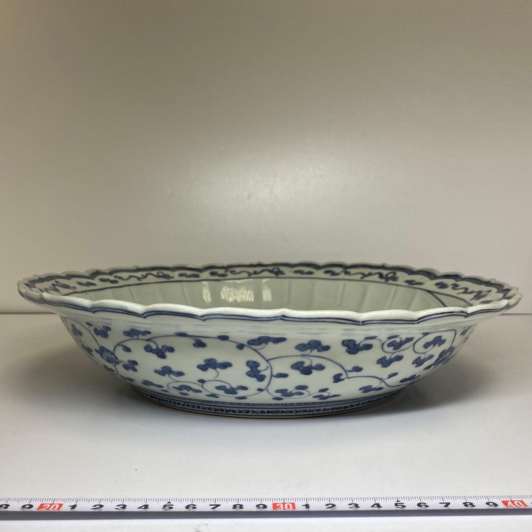 江戸中期 染付花唐草大皿 木箱付 w39cm 東キ7-1004② タサオ