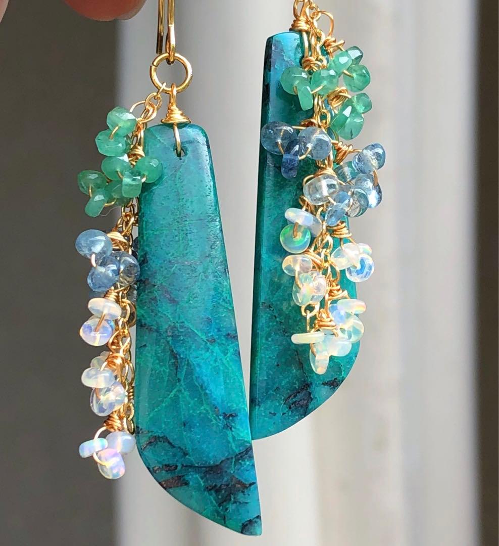 天然石☆超大粒きららクリソコラ×ザンビア産エメラルドのピアス14kgf