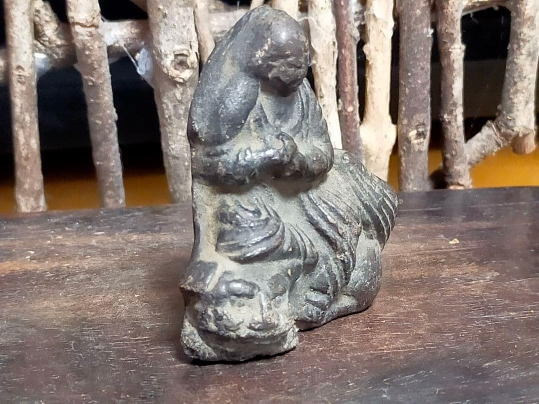 ♥とても古い♥　小さな　陶製　仏像　仏壇　仏具　骨董　古玩