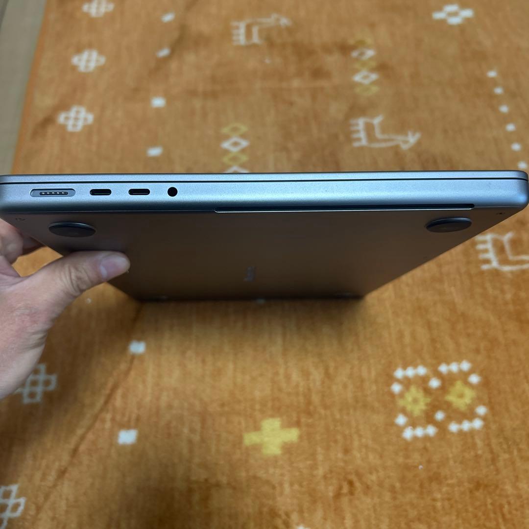 MacBookPro 2021 14インチM1 16/500GB