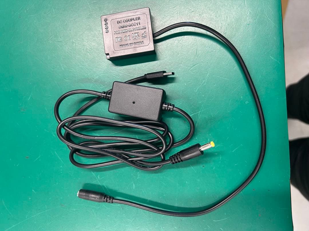 LUMIX Gシリーズ ミラーレスカメラ ブラック　DC-G100DK