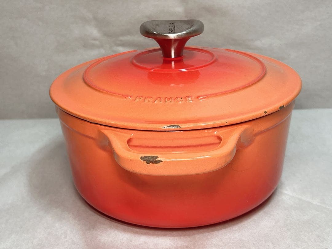 シャスール コケル ホーロー鍋 両手鍋 オレンジ色 18cm