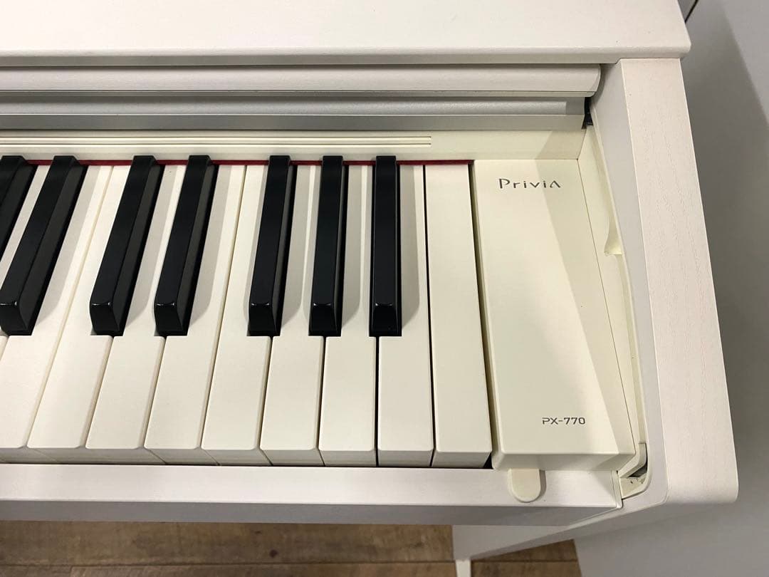 電子ピアノ　スタイリッシュタイプ♪ CASIO プリヴィア PX770