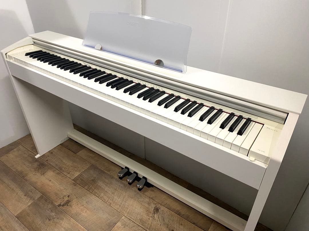電子ピアノ　スタイリッシュタイプ♪ CASIO プリヴィア PX770