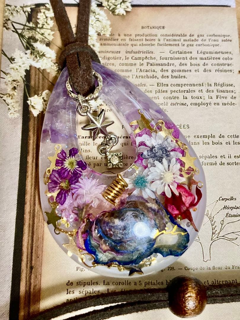 【N.443】ハンドメイドネックレス　オルゴナイト　レジン　薔薇　星