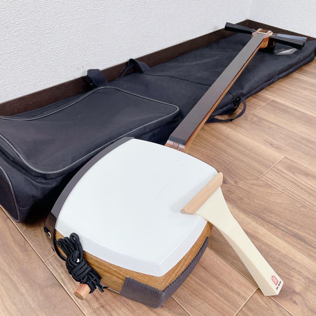 津軽三味線 太棹 花梨 紅木 延棹 人口皮 東さわり 丸打胴 和楽器