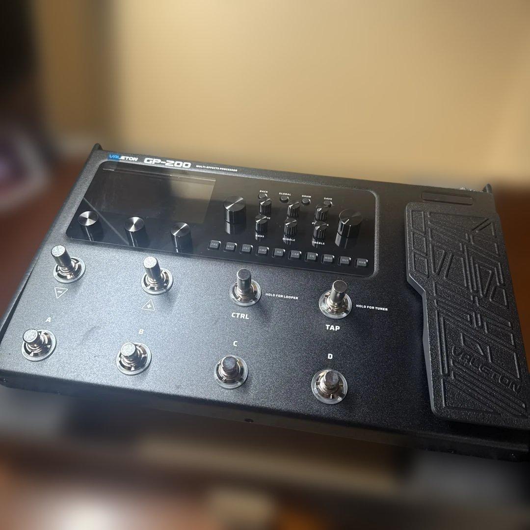 ギター Valeton GP-200