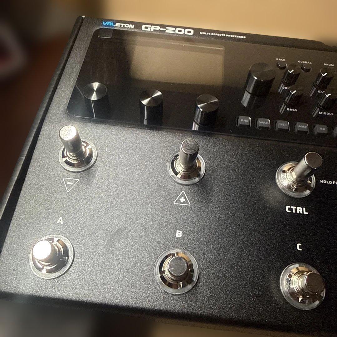 ギター Valeton GP-200