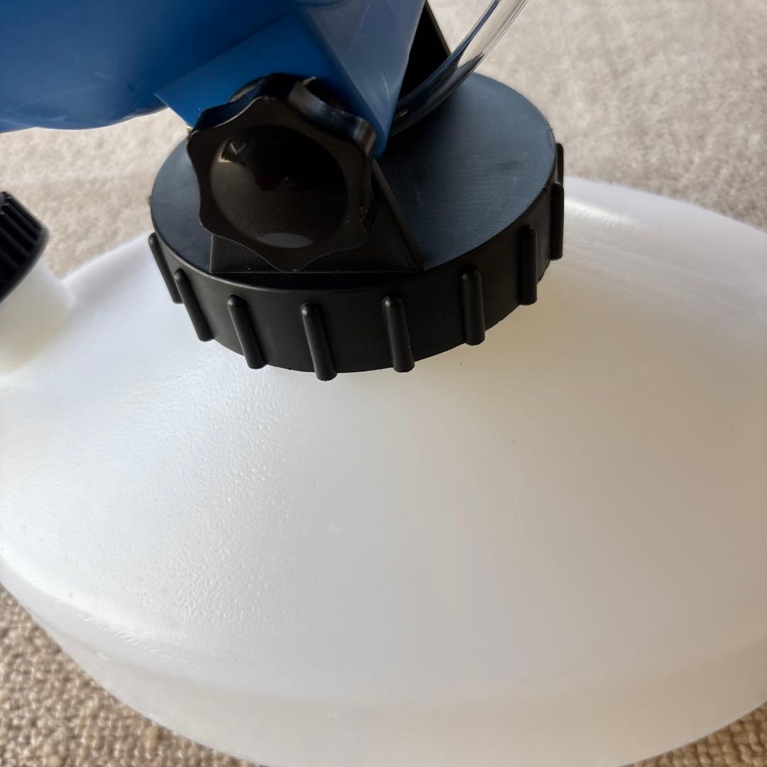 青いスチームクリーナー本体