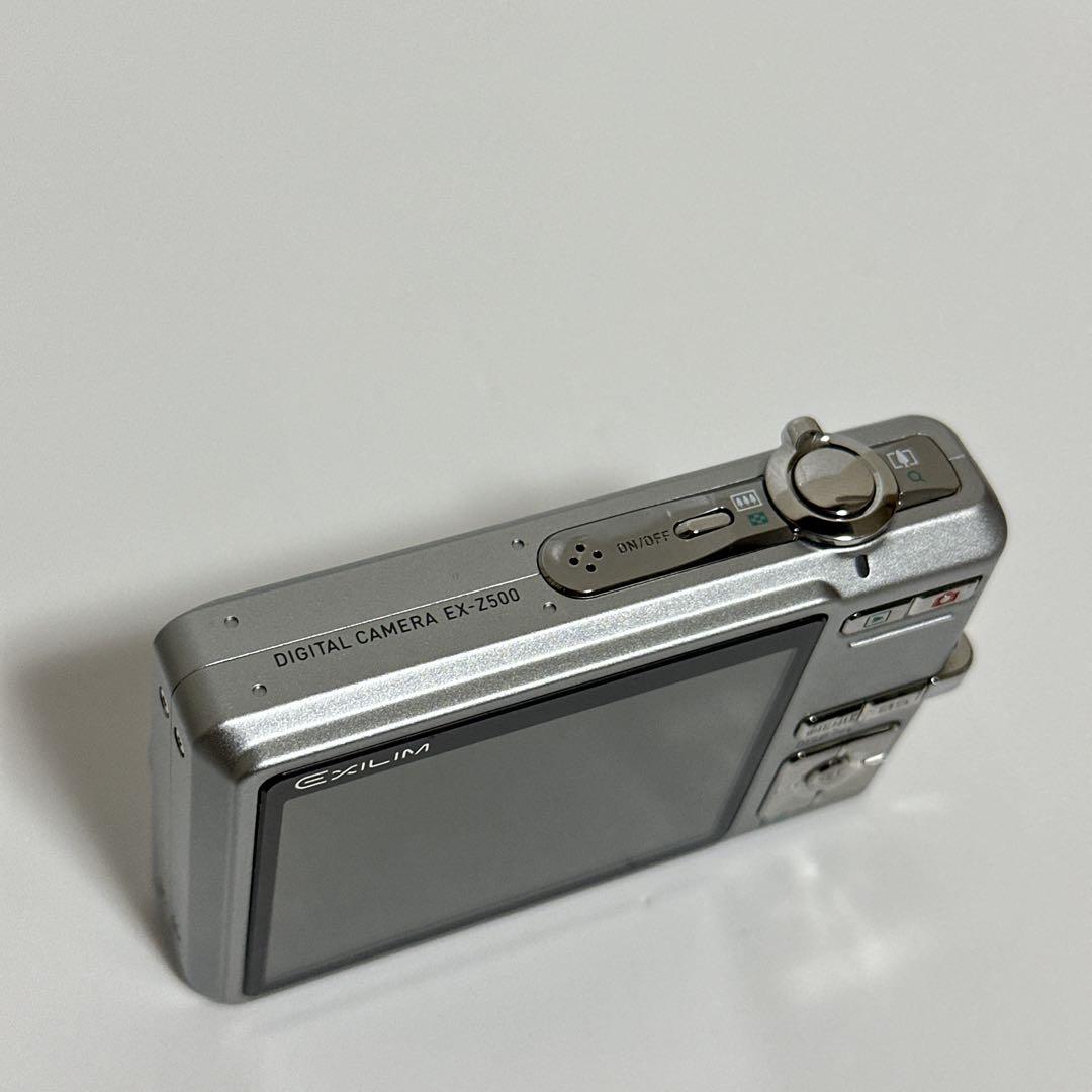 美品 CASIO EXILM EX-Z500 動作確認済み デジタルカメラ
