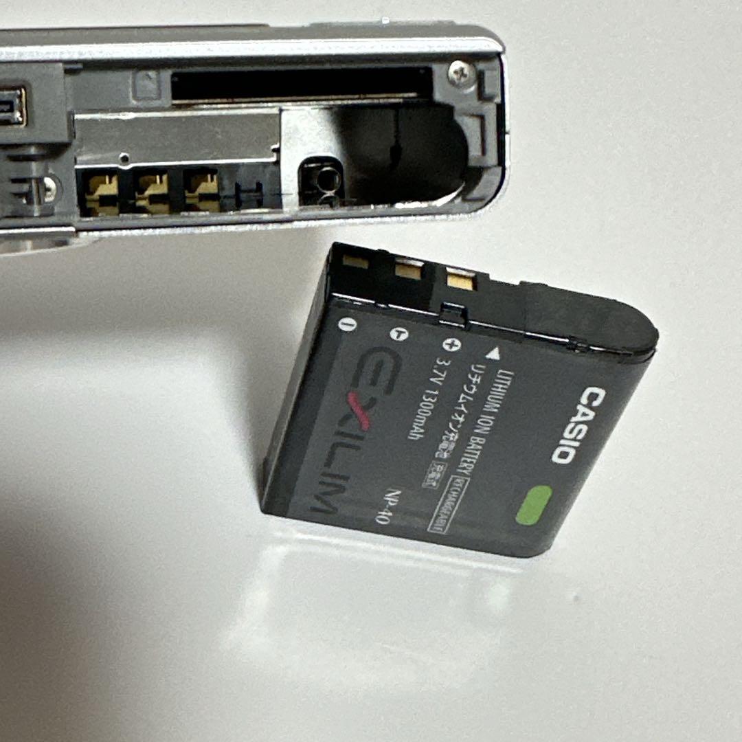 美品 CASIO EXILM EX-Z500 動作確認済み デジタルカメラ