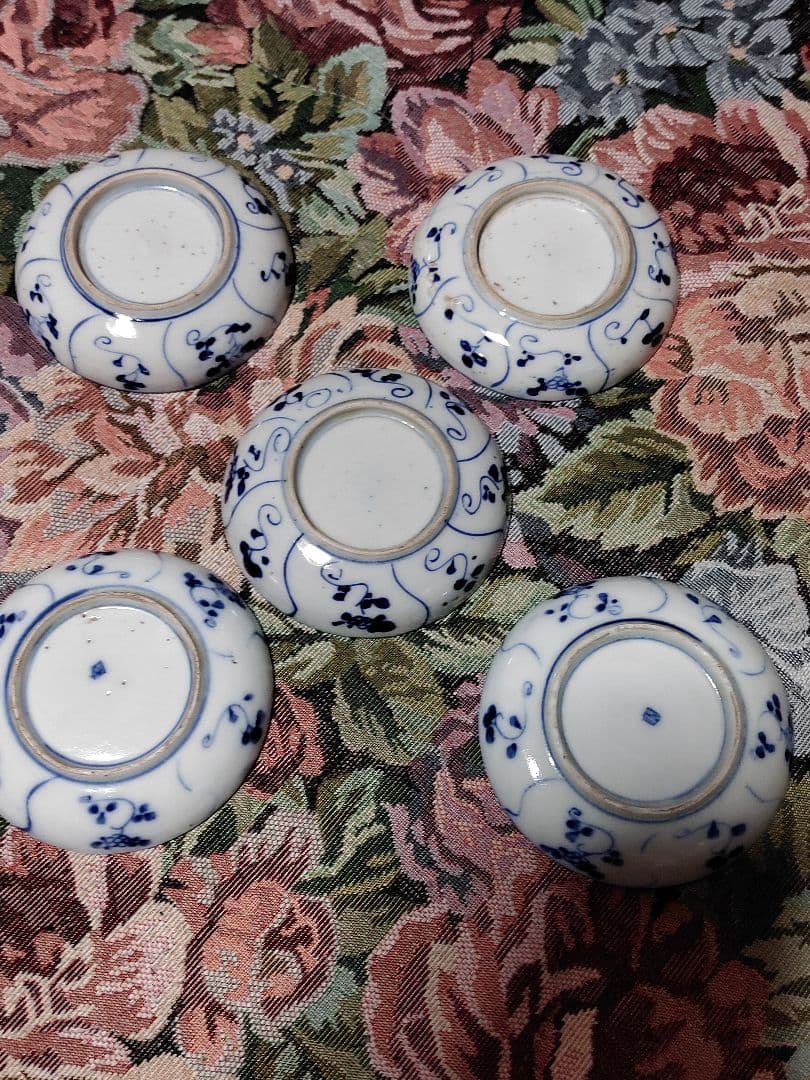 古伊万里かと。印判小皿　なずな紋