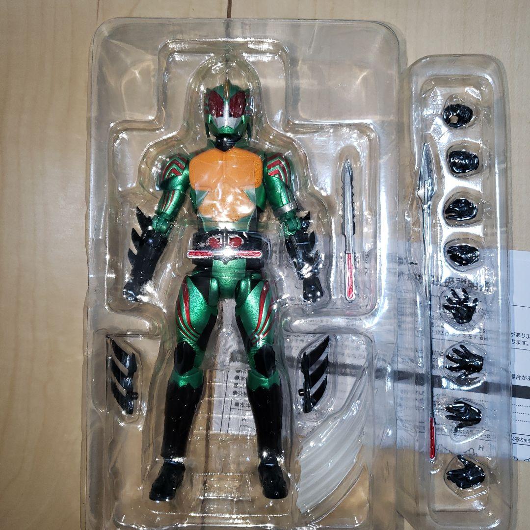 Figuarts フィギュアーツ　仮面ライダー　アマゾンズ オメガ　カラス