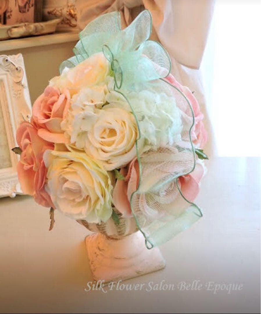 【1点限り】上質なフレンチローズのアーティフィシャルフラワーアレンジ