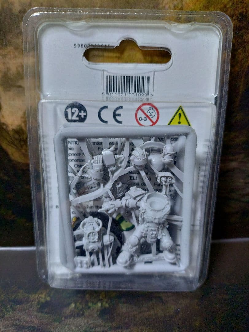 り*ん様 ウォーハンマー　サージェント·クロノス