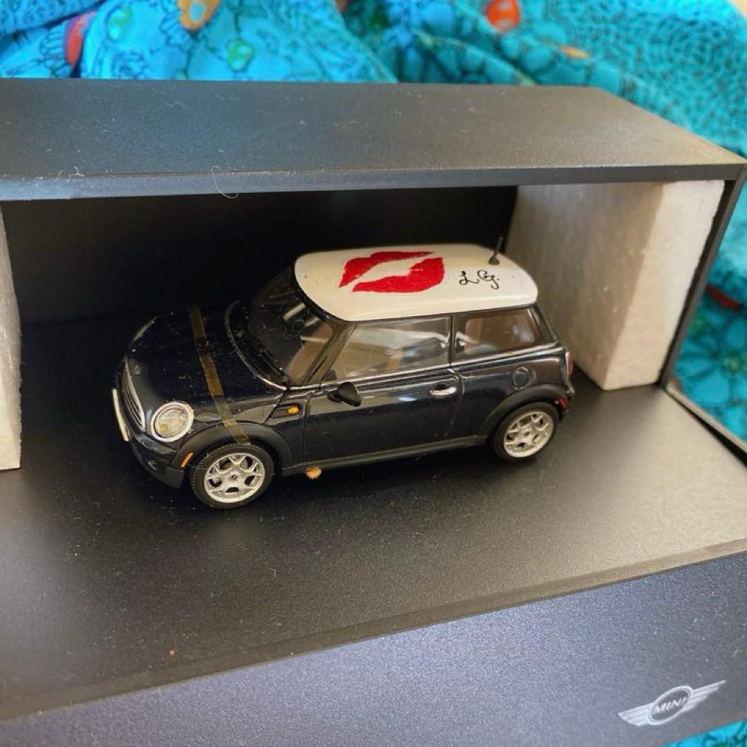 MINI COOPER ブラック ミニカー　ルルギネス