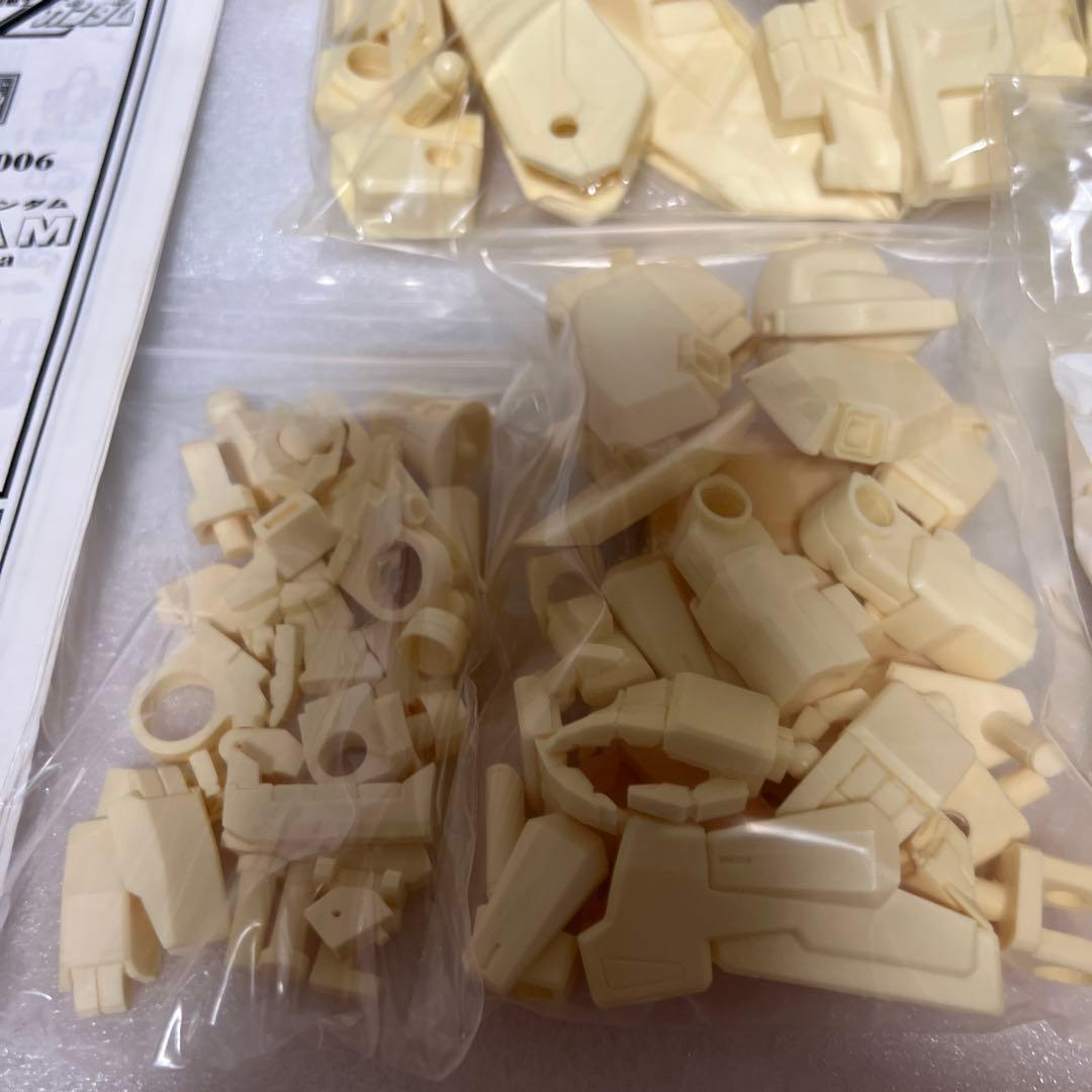 【40】Z-ガンダム　Ver Ka 1/72 ガンプラガレージキット