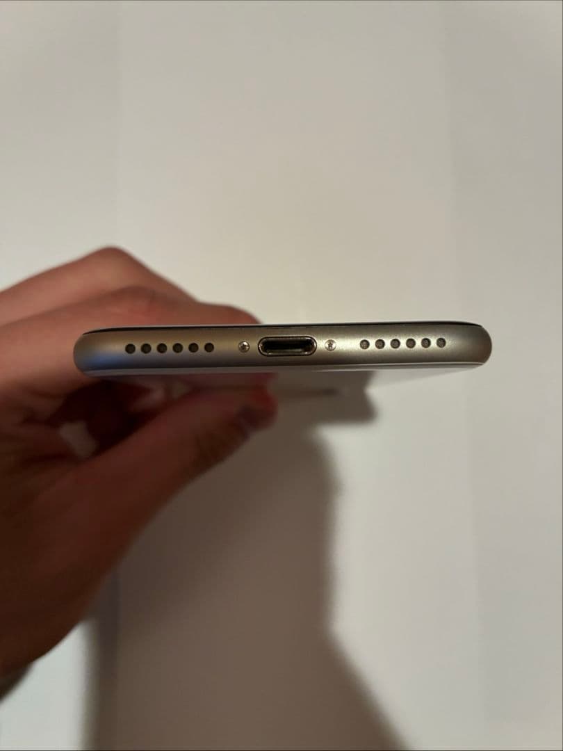 Apple　iPhoneSE2　ホワイト　256GB SIMフリー　説明欄必読