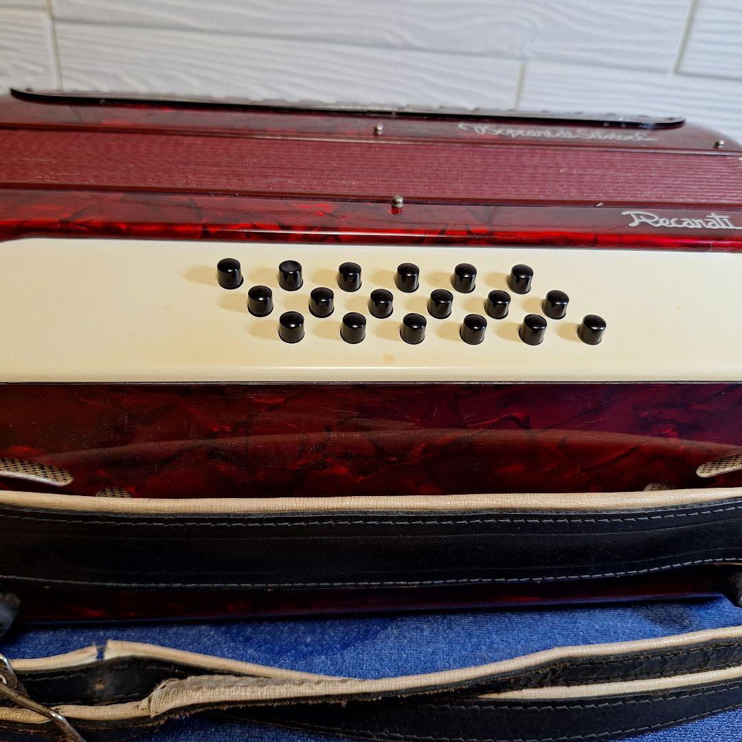 【名門 V.Soprani】イタリア製 アコーディオン 赤 鍵盤楽器 ケース付