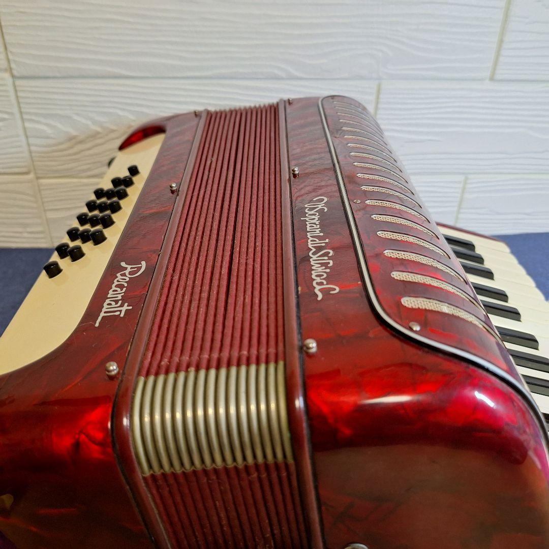 【名門 V.Soprani】イタリア製 アコーディオン 赤 鍵盤楽器 ケース付