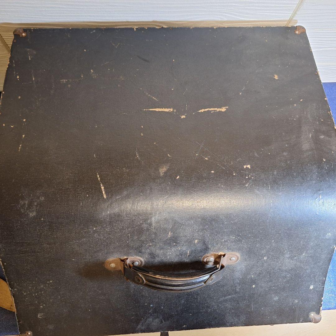 【名門 V.Soprani】イタリア製 アコーディオン 赤 鍵盤楽器 ケース付