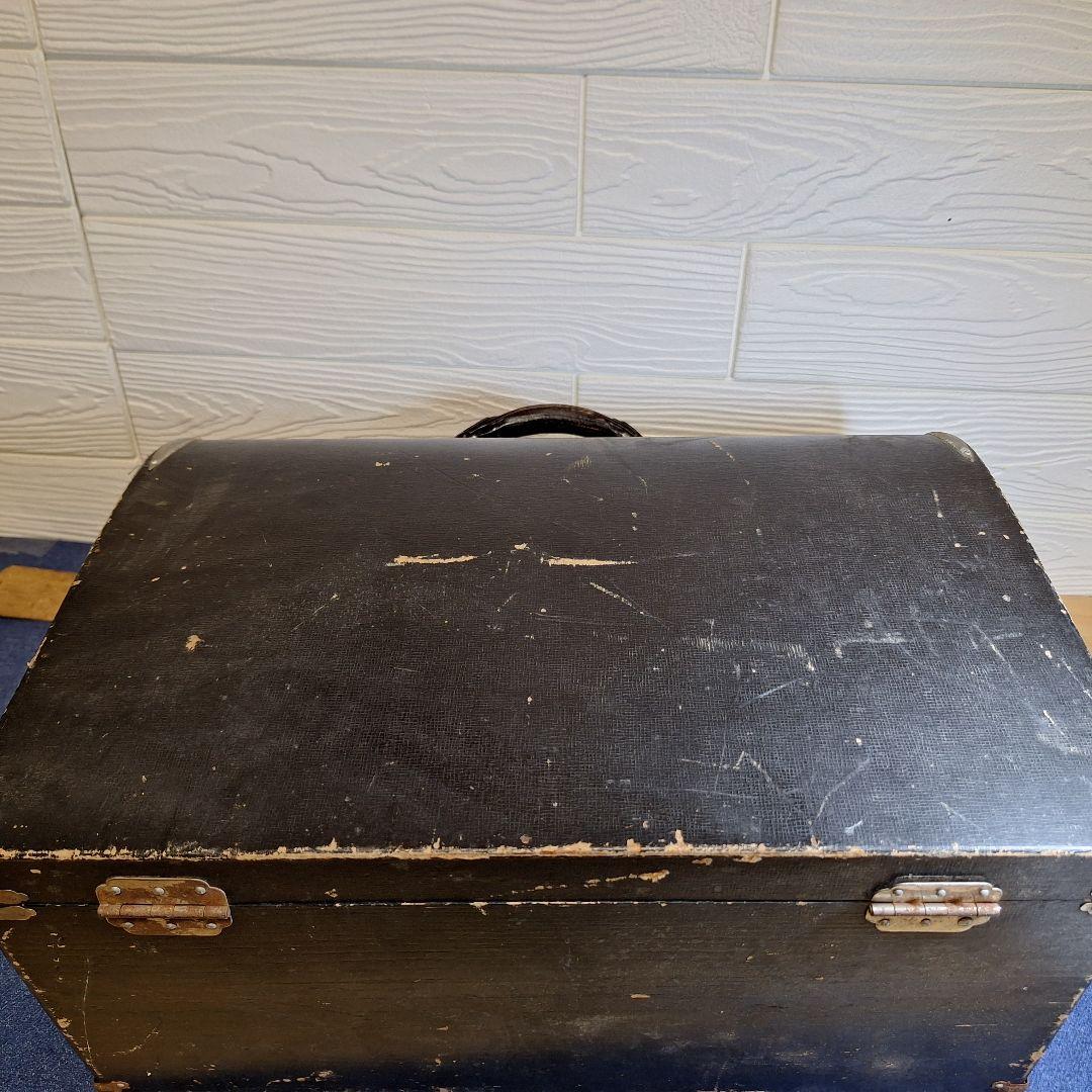 【名門 V.Soprani】イタリア製 アコーディオン 赤 鍵盤楽器 ケース付