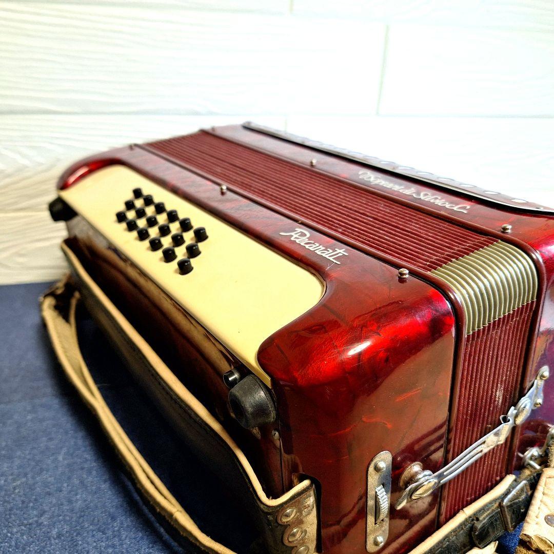 【名門 V.Soprani】イタリア製 アコーディオン 赤 鍵盤楽器 ケース付