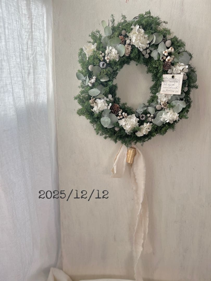 ＊ユーカリと針葉樹　大きな白のリース＊30cm＊№729 メルカリ便　ラッピング