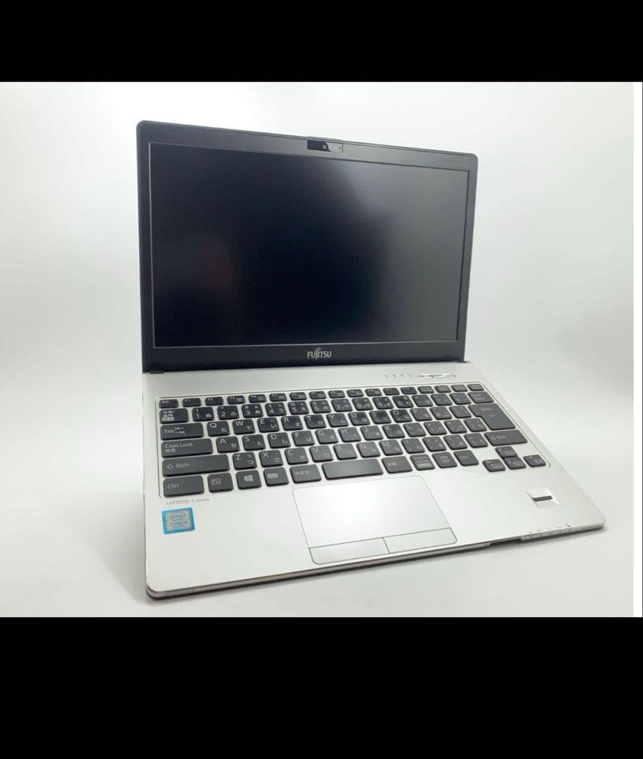 ノートパソコン　電子機器