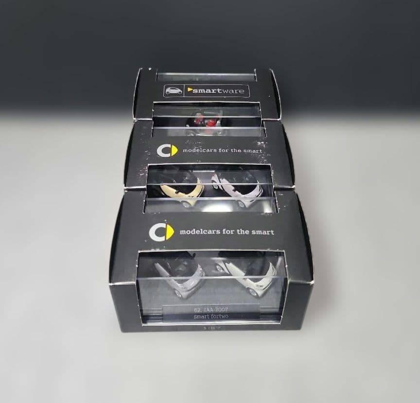 ブッシュ　スマート　ディスプレイモデル 1/87スケール　３個セット